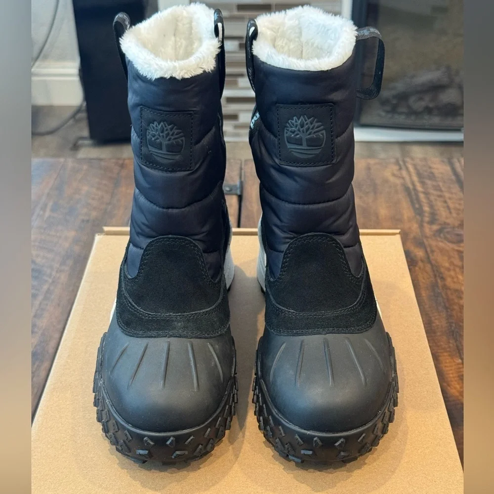 Timberland new ships